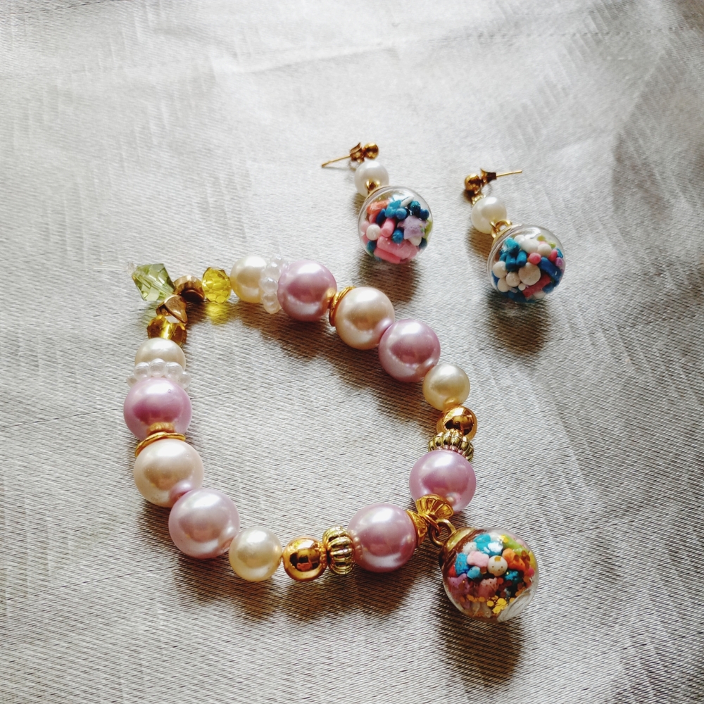 Kawaii Glass Sphere Sprinkle Pendant Beaded Bracelet/ Earring Set Artisan Made - Picture 1 of 5
